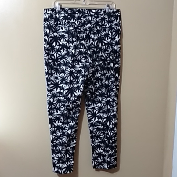 Pant - Picture 2 of 4